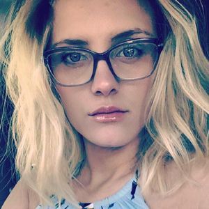 Meet your Posher, Chelsea lynn